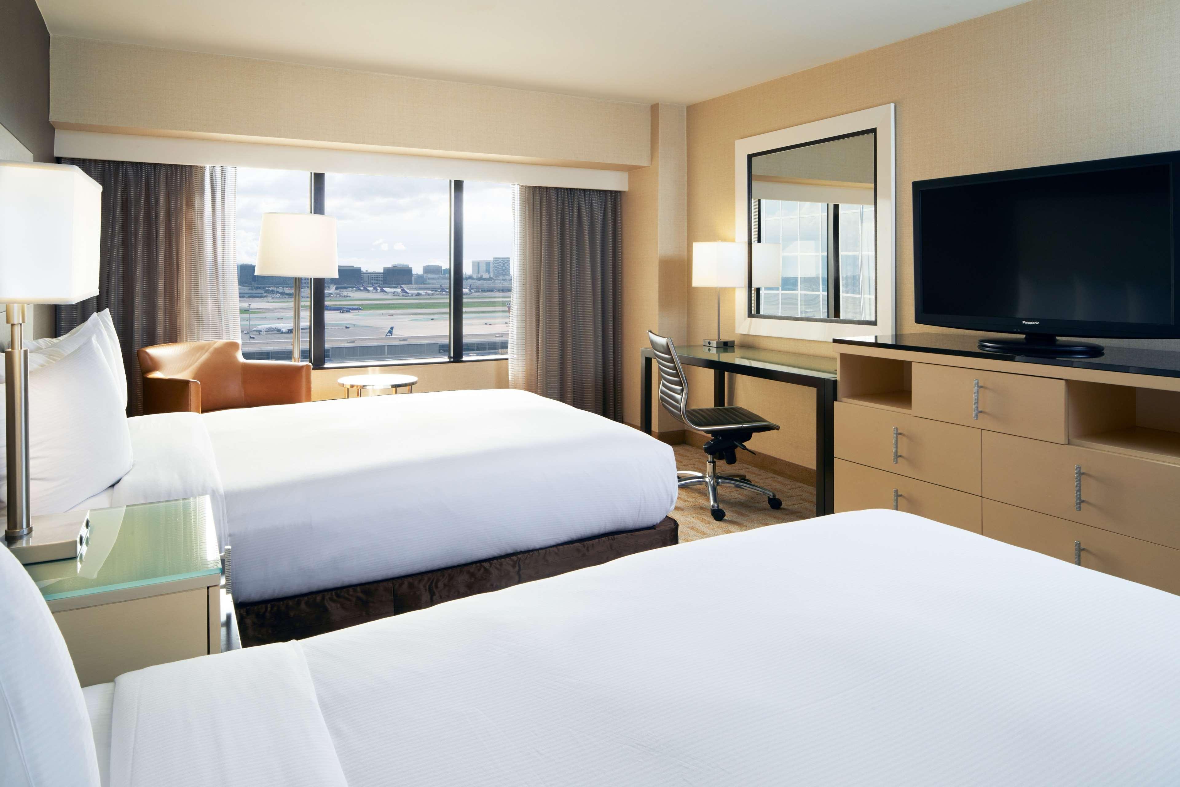 Hilton Angeles Airport Hotel Los Angeles